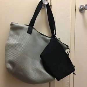 Ideology Tote with Detachable Pouch black gray